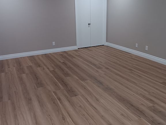 3rd image of 1002 Driftwood St