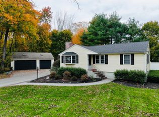 38 N High St, Foxboro, MA 02035