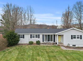 18004 Black Hollow Rd, Abingdon, VA 24210