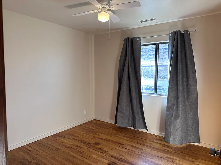 3201 N Castle Dr — Photo 8