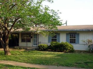 1829 Ridgewood Rd, Denison, TX 75020