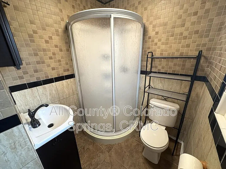 217 E Jefferson St — Photo 10