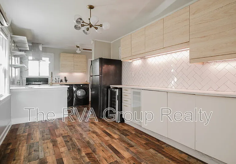 1230 Wallace St — Photo 14