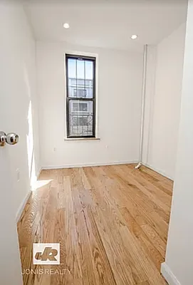 Rented by Jonis Realty | media 10
