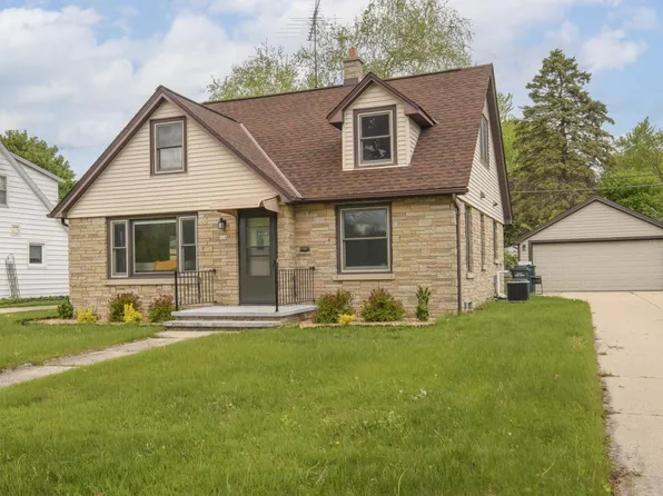 918 Park AVENUE, West Bend, WI 53090