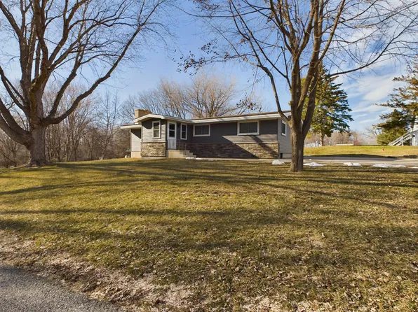 118 W McKinney St, Darwin, MN 55324