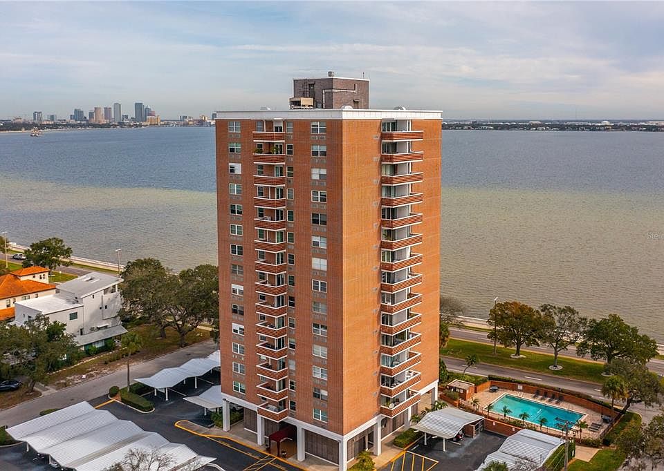 1st image of 4015 BAYSHORE BOULEVARD #3B