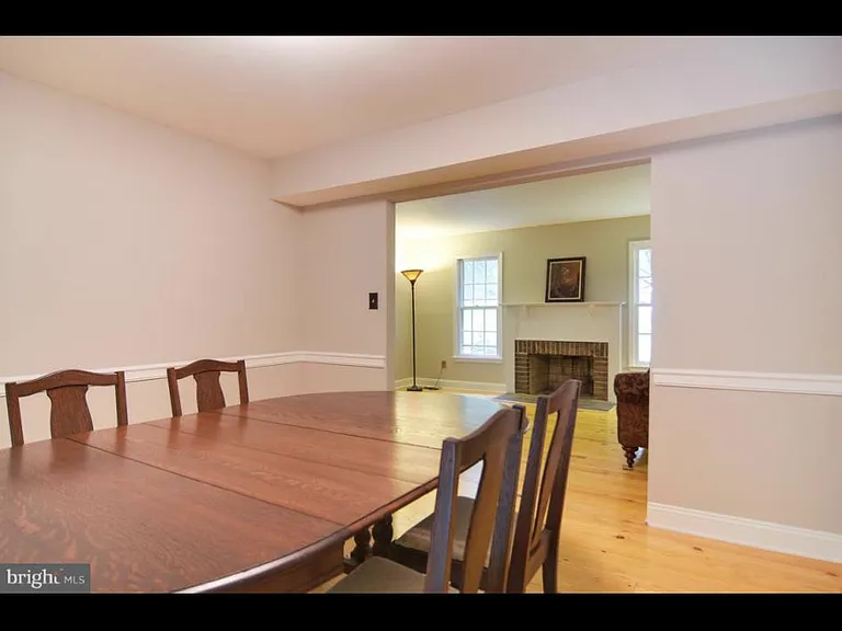 9630 Hillock Ct — Photo 5