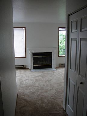 1st image of 12314 32nd Ave NE APT 203