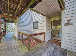 97 Villa Ridge Dr #B, Hartfield, VA 23071