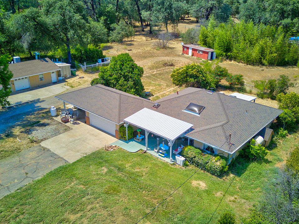 1st image of 17250 Flowers Ln