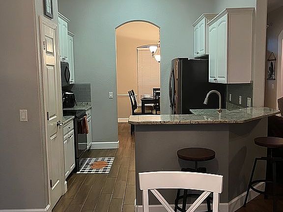 3rd image of 66 Pine Forest Dr