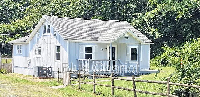528 Short St — Photo 7