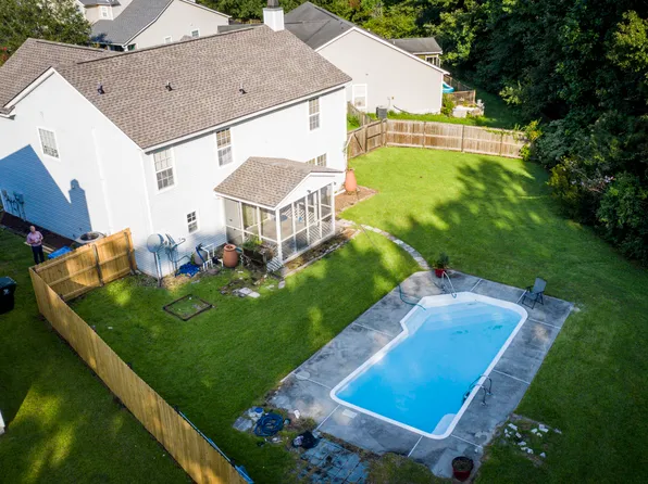 5022 Basnett Dr, Summerville, SC 29485