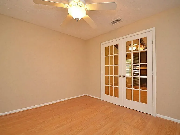 3130 Frontier Dr — Photo 11
