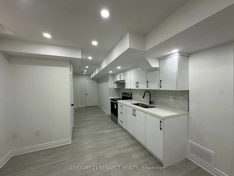 86 Oakmeadow Dr #BASEMENT — Photo 3