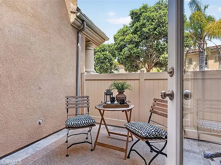 19123 Alexa Ln — Photo 23