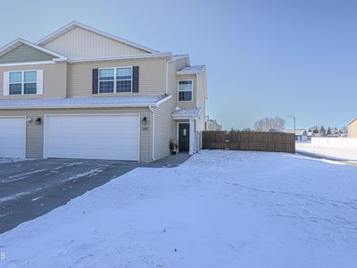 3200 Dortmund Dr, Bismarck, ND, 58504