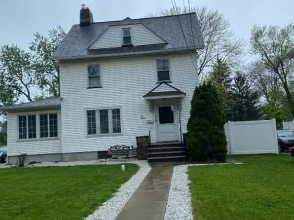 214 E 2Nd Ave, Roselle Boro, NJ 07203