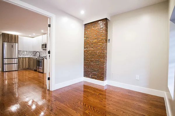 Rented by Nooklyn NYC LLC | media 34