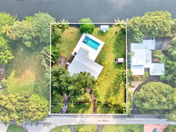 11665 W Biscayne Canal Rd, Miami, FL 33161