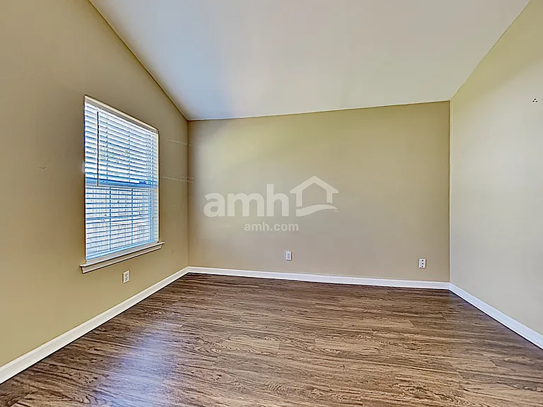 2926 Titanium Ln — Photo 11
