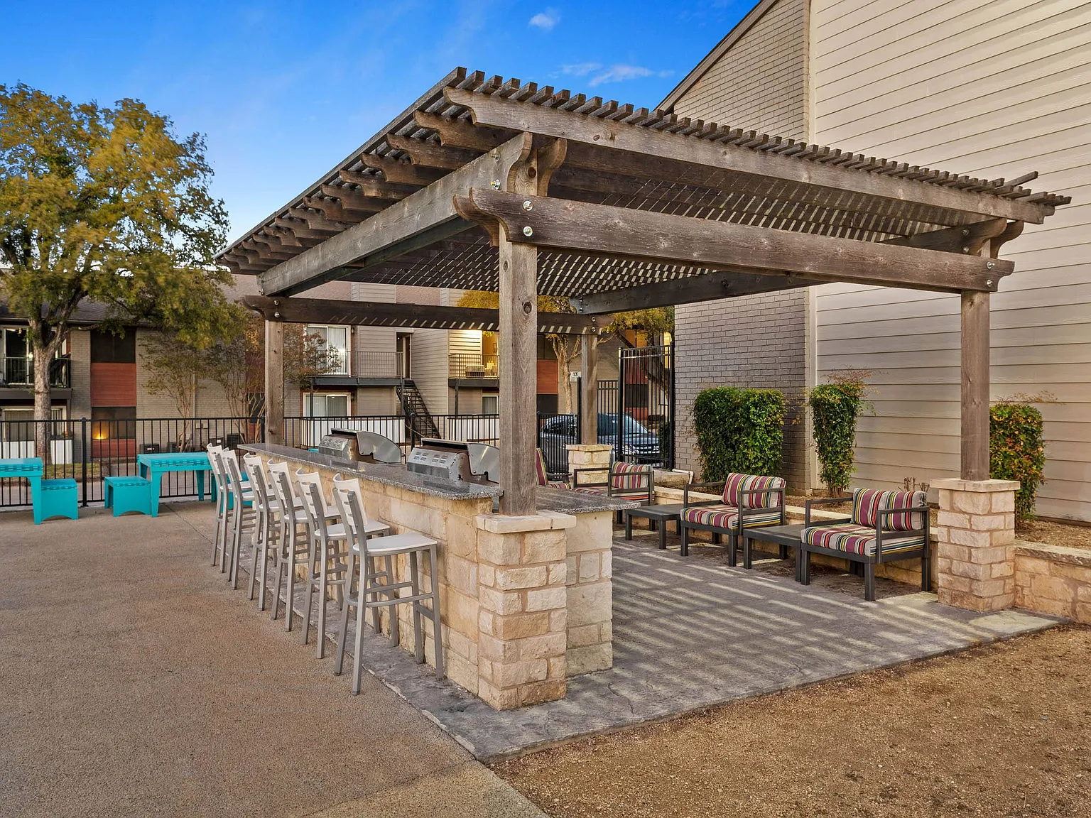 South Lamar Village — Photo 3