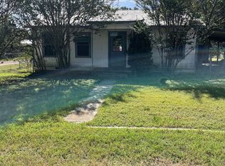 635 Academy St, Blanco, TX 78606