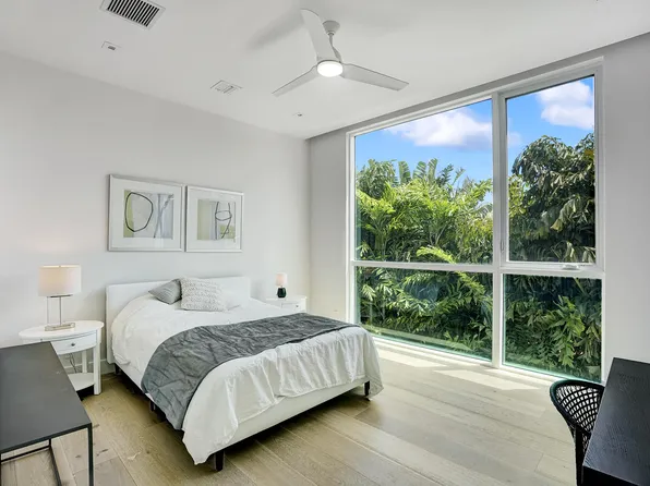 233 NE 7th Avenue, Delray Beach, FL 33483