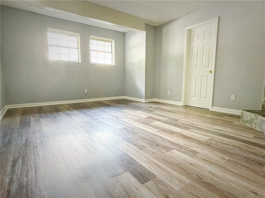 2 bed, 2.0 bath, 1220 sqft, $1,350 — Photo 3