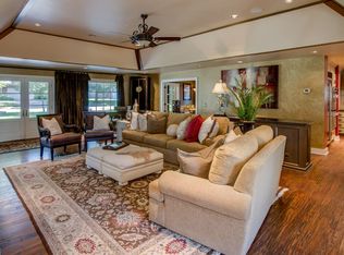 1711 Drakestone Ave, Nichols Hills, OK 73120