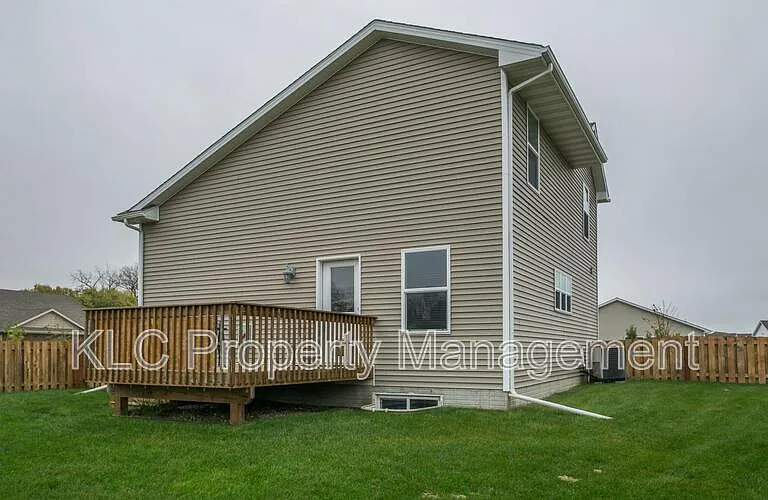 3500 Park Side Dr — Photo 14