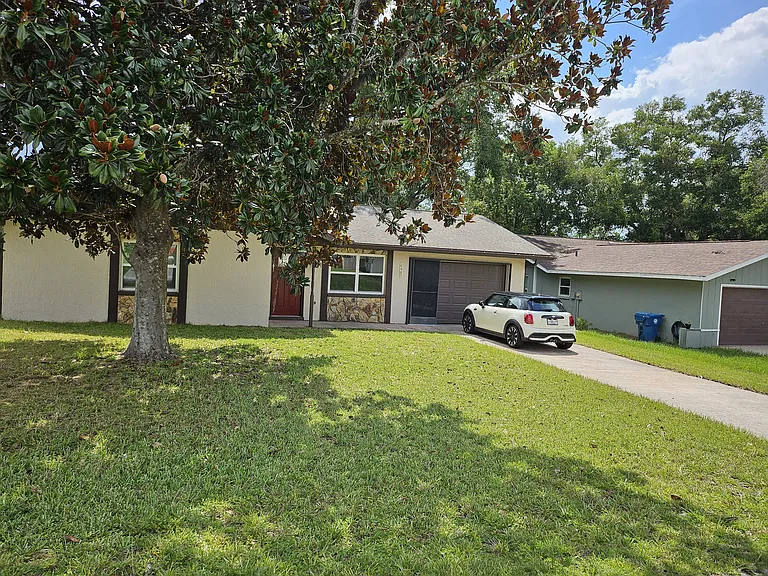 6489 Amber Ridge Cir — Photo 1