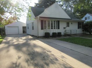 317 Hilltop Rd, Ames, IA 50014