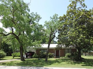 111 W Pecan St, Huntington, TX 75949