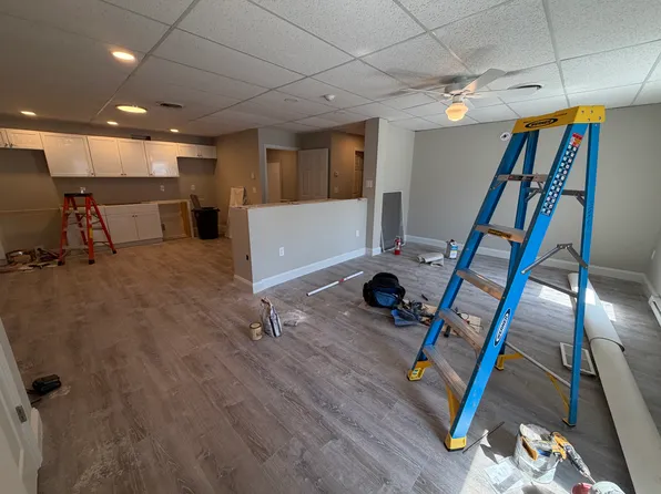 111 S Spruce St, Nazareth, PA