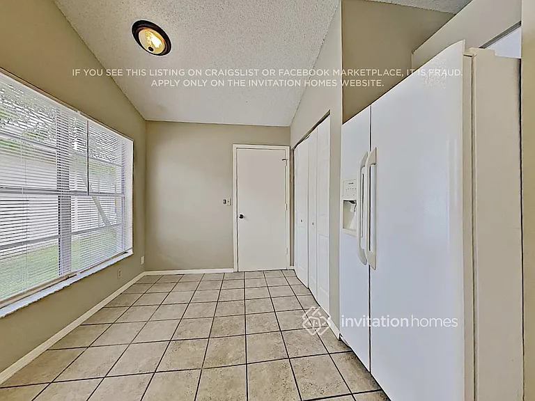 1714 Brandon Trace Ave — Photo 9