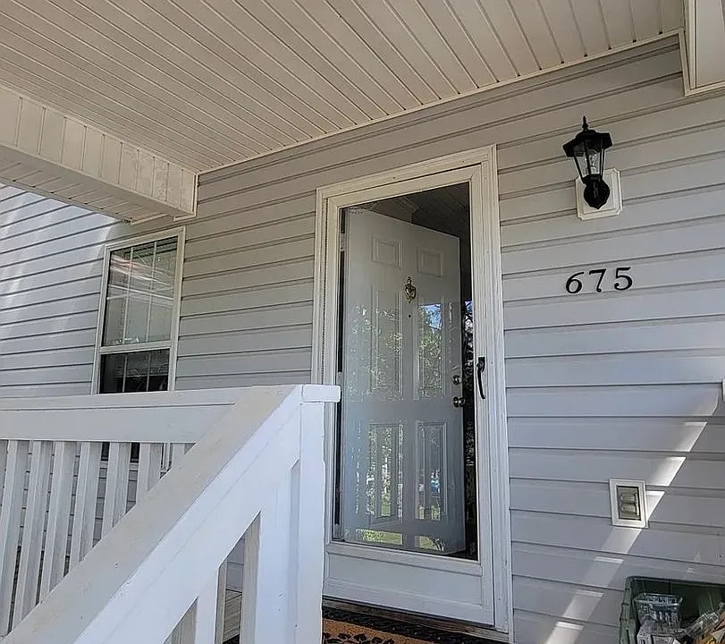 675 Balfour Rd