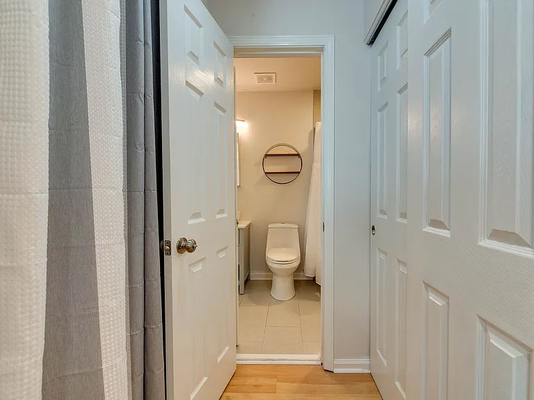 9006 Saint Thomas Ln — Photo 34