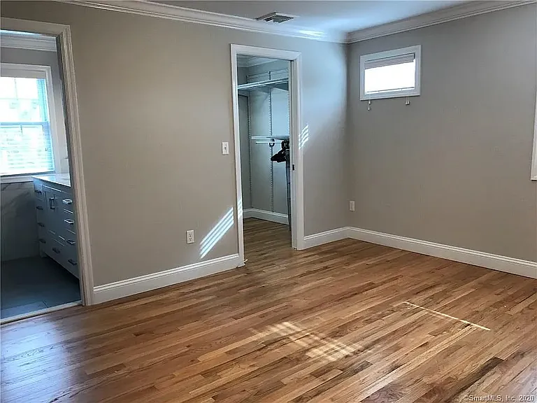 16 Ledge Ave #2 — Photo 13