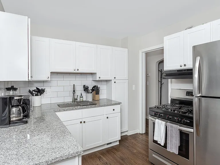 3340 Edgeworth St — Photo 9