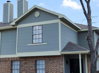 9703 Pine Pass Dr, Houston, TX 77070