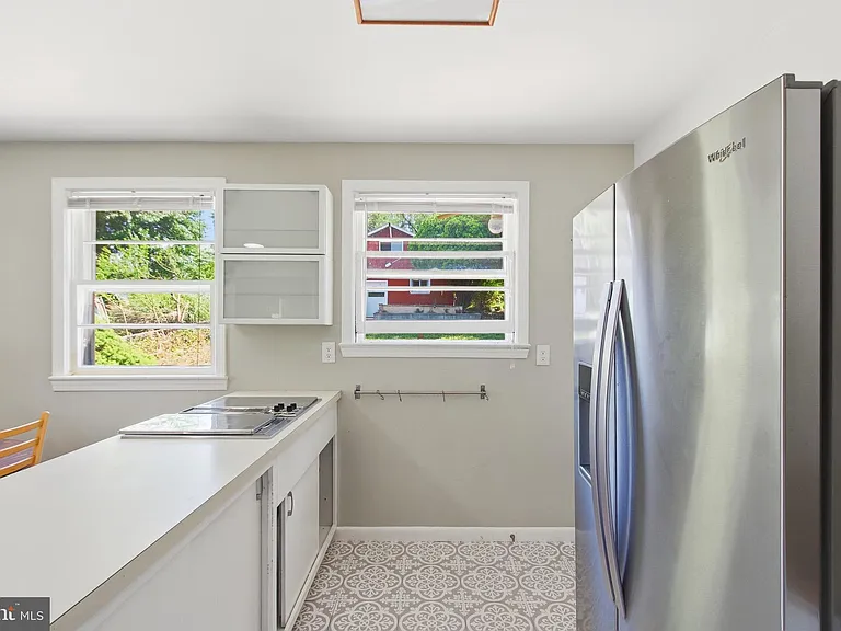 3141 Clayborne Ave — Photo 8