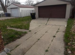 16822 Robson St, Detroit, MI 48235