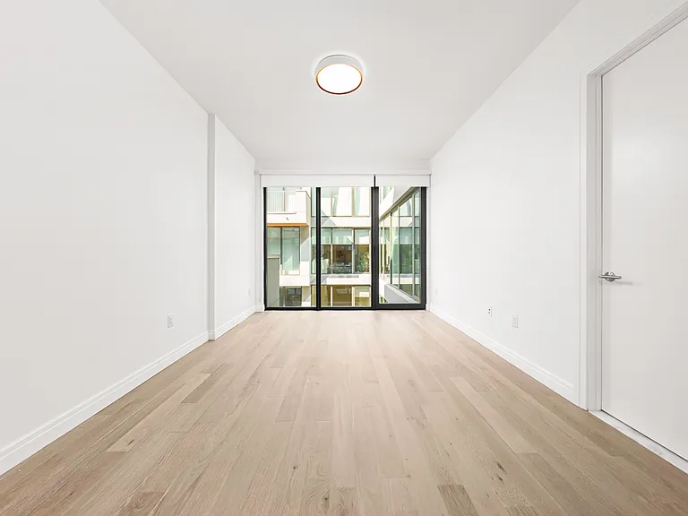 255 Lorimer St #757 — Photo 3
