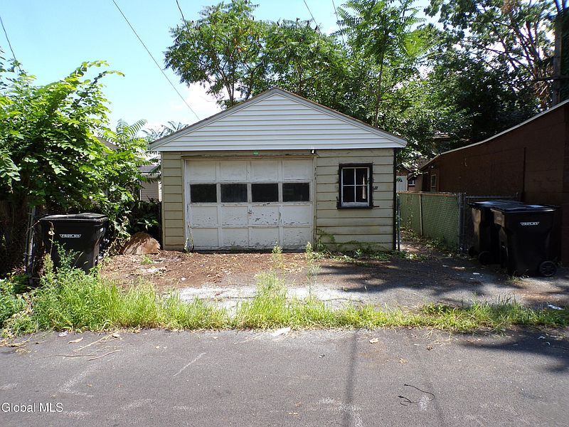 3rd image of 709 4th Avenue