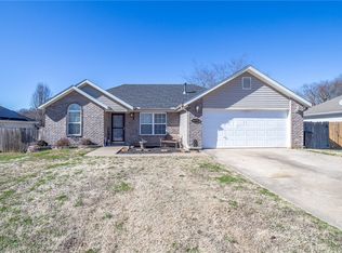 20835 Justin Dr, Springdale, AR 72764
