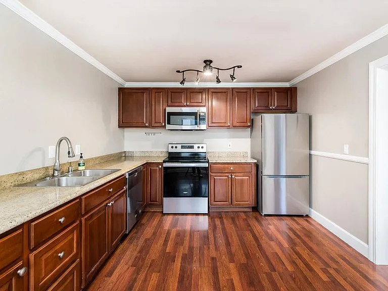 3215 Midway Dr #703 — Photo 16