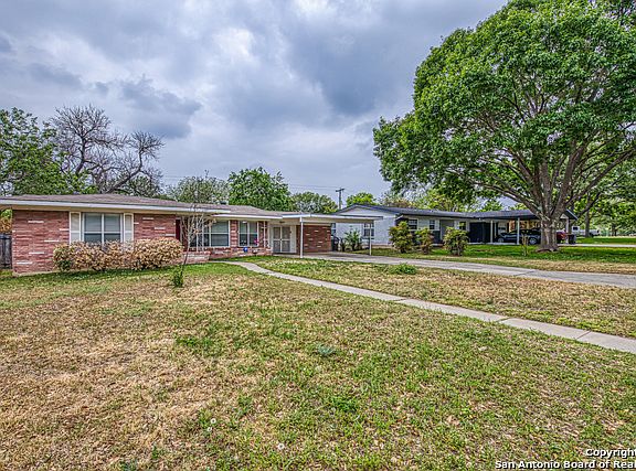 3rd image of 118 Rolling Green Dr