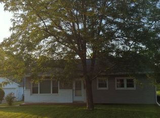 24 Suburban Hts, Milan, IL